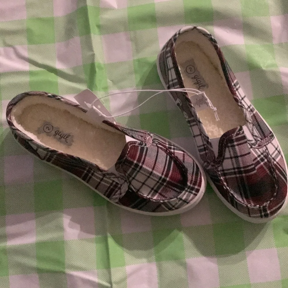 Gigi’s girls shoes